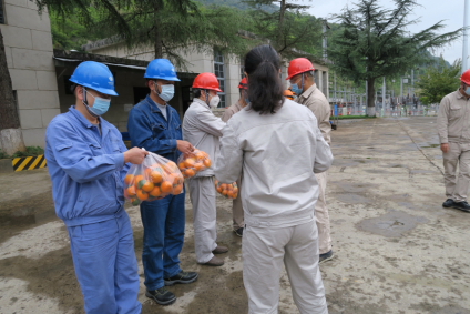 國家能源集團大寨發電分公司到生產一線慰問檢修員工