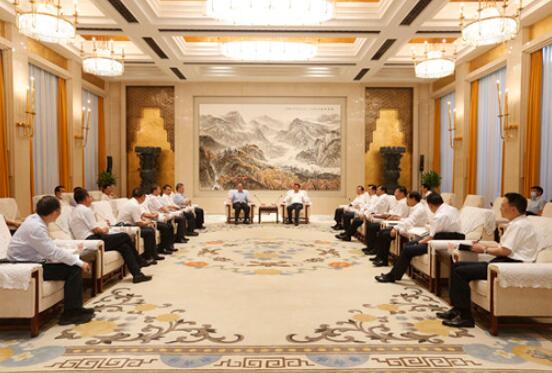 湖北省委書記應(yīng)勇、省長(zhǎng)王曉東會(huì)見(jiàn)國(guó)家電網(wǎng)董事長(zhǎng)、黨組書記毛偉明