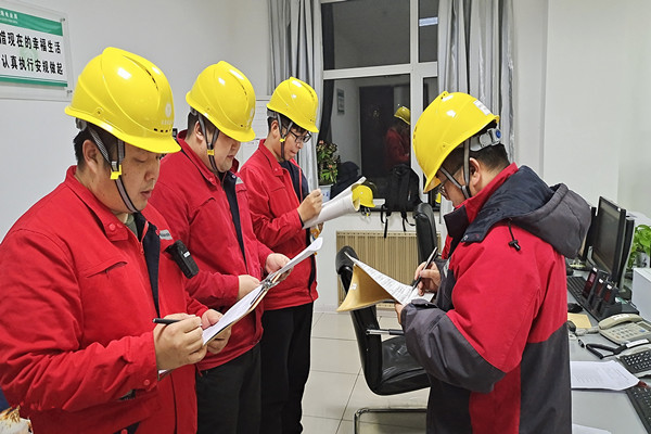烏海電業局變電管理處為烏海市繞城公路建設保駕護航