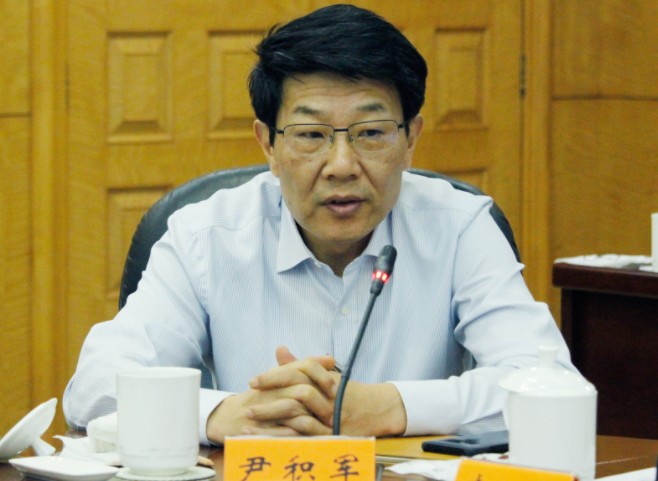 國網浙江省電力有限公司董事長、黨委書記  尹積軍：以“一體四翼”發展布局落地實踐 推動浙江高質量實現碳達峰