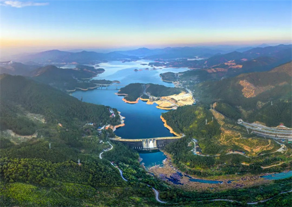 華電福建公司不負(fù)春光趕秋實，“雙碳”路上奮楫行