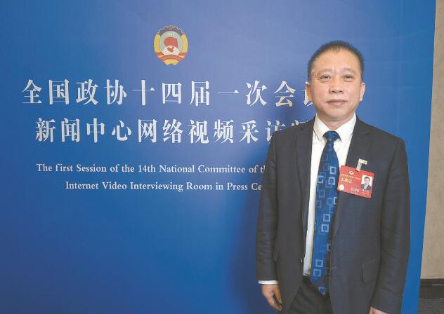 強化科技創新 推動發展方式綠色轉型——訪全國政協委員、中國工程院院士劉中民