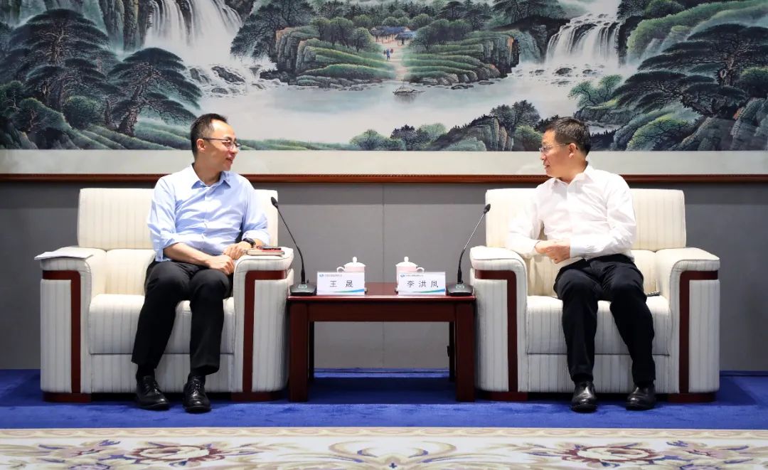 中國(guó)電氣裝備黨委書記、董事長(zhǎng)李洪鳳會(huì)見(jiàn)銀河證券黨委書記、董事長(zhǎng)王晟