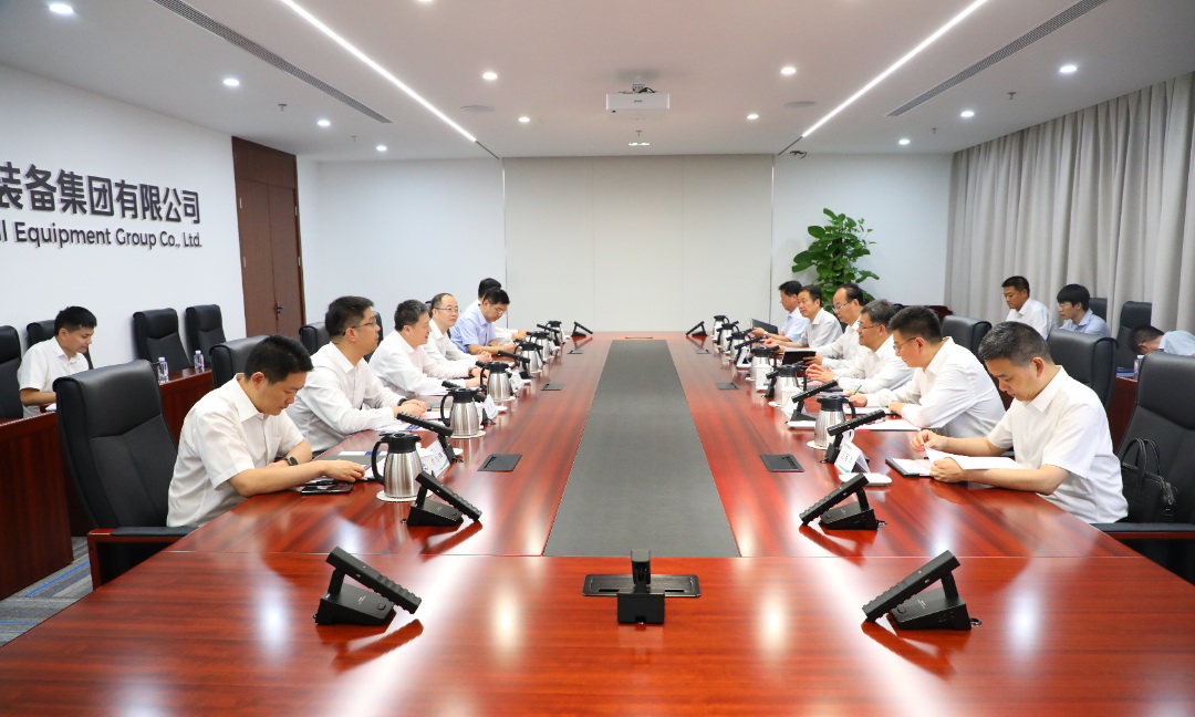 中國電氣裝備黨委副書記、總經理周群會見西安市市長葉牛平