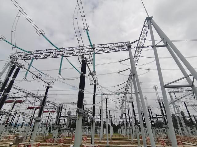 貴陽貴安開展城鄉電網大規模設備更新改造